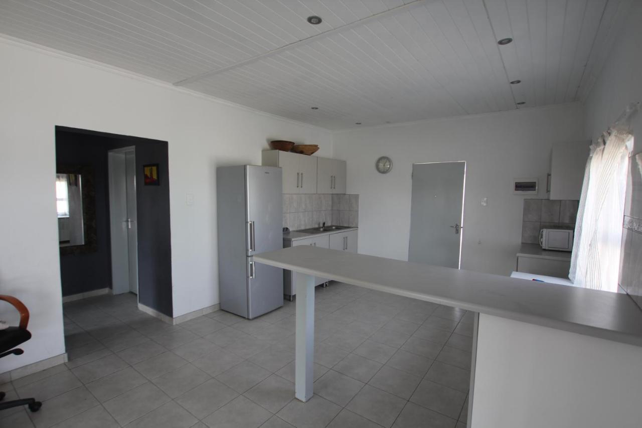 Villa Graf Ongwediva Exteriör bild